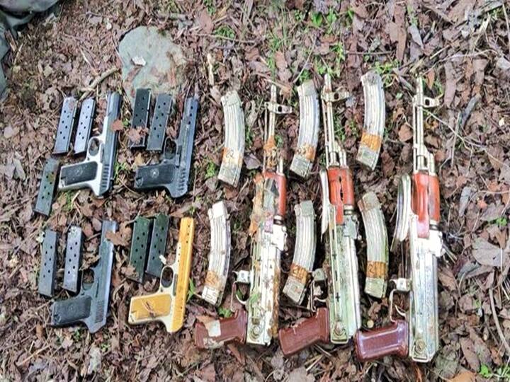 J&K: Security Forces Recover Huge Quantity Of Arms & Ammunition In Kupwara's Tangdhar J&K: Security Forces Recover Huge Cache Of Arms & Ammunition In Kupwara's Tangdhar Sector