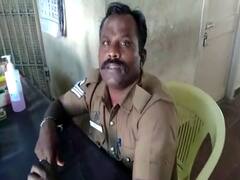 கொரோனா விழிப்புணர்வு பாடல் பாடி அசத்தும் தலைமை காவலர்