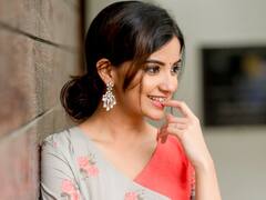 Kashmira Pardesi | சிவப்பு மஞ்சள் பச்சை நாயகி காஷ்மீரா பர்தேசியின் அசத்தல் புகைப்படங்கள்