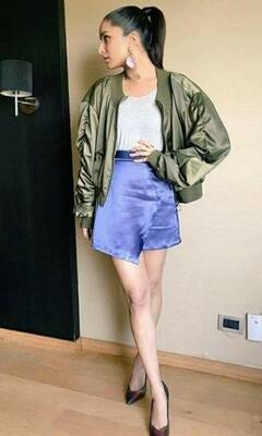 Shraddha Kapoor को बेहद पसंद है Skirts पहनना, यकीन नहीं होता तो देखें उनकी ये 5 तस्वीरें