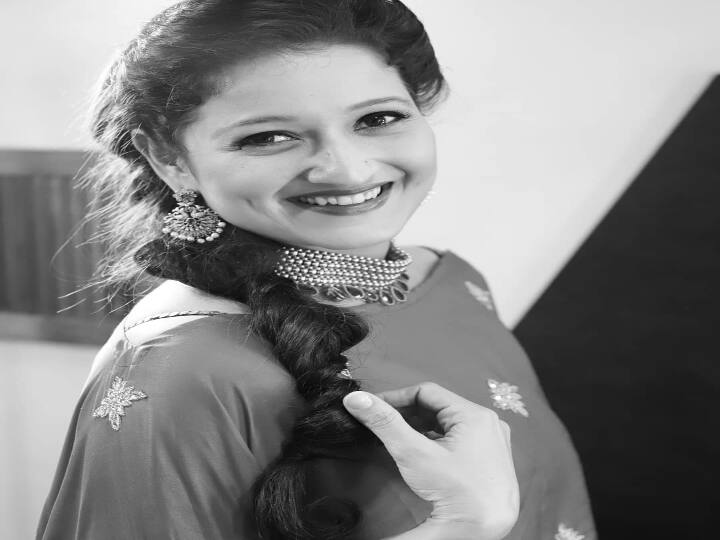 நடிகை லைலா, தமிழ், தெலுங்கு, மலையாளம், கன்னடம் மற்றும் இந்தி மொழிகளில் நடித்துள்ளார்