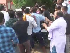 तेजस्वी यादव के विधानसभा क्षेत्र में पप्पू यादव की टीम ने लगाया मेडिकल कैंप, RJD के समर्थक भिड़े