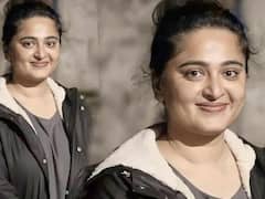 நீயே மண் மின்னும் வெண்தாரகை  உள்ளங்கை சேர்ந்த பூங்காரிகை - அனுஷ்கா ஷெட்டி