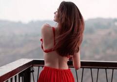 આ ગુજરાતી ટીવી એક્ટ્રેસે ઈન્સ્ટા પર હૉટ તસવીરો મૂકીને મચાવ્યો ખળભળાટ, જુઓ તમામ તસવીરો