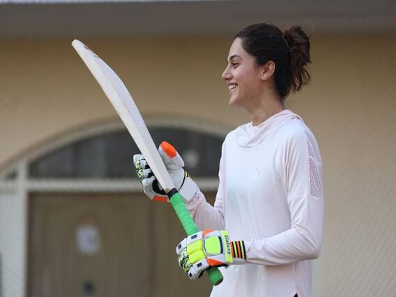 Taapsee Pannu : ”ஒன்ன பார்த்த அந்த நிமிஷம் மறைஞ்சி போச்சே நகரவே இல்ல” - டாப்ஸி ஸ்னாப்ஸ் Taapsee Pannu : ”ஒன்ன பார்த்த அந்த நிமிஷம் மறைஞ்சி போச்சே நகரவே இல்ல” - டாப்ஸி ஸ்னாப்ஸ்