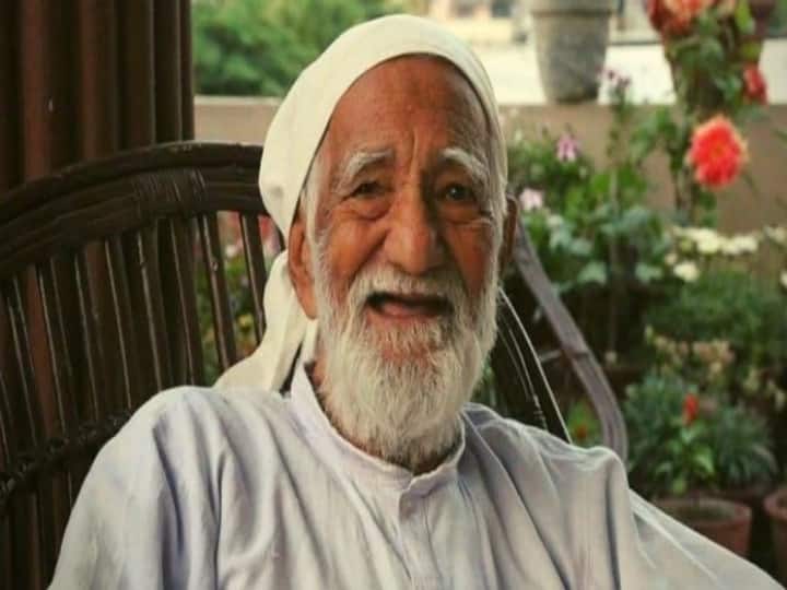 Gasping for Oxygen Homage to Sunderlal Bahuguna ”ஆக்சிஜனுக்காக உழைத்தவர் மூச்சுத்திணறினார்” : சூழலியலாளர் சுந்தர்லால் பஹுகுணாவை நினைவுகூர்கிறேன்