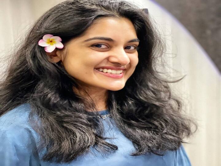 அவர் நடிப்பை ஒரு தொழிலாக தேர்வு செய்யவில்லை என்றால், அவர் ஒரு ஆசிரியராக பணியாற்றி இருப்பார் என்று கூறினார்