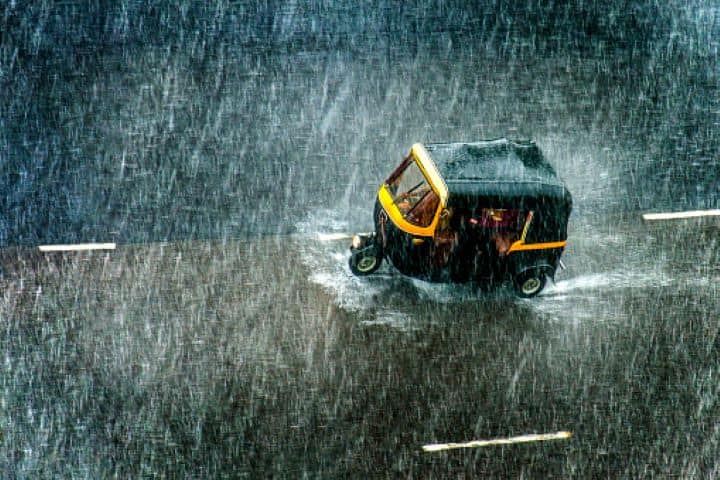 Southwest monsoon delayed, may reach Kerala on June 3 Weather Updates: मॉनसून के केरल पहुंचने में हो सकती है देरी, 3 जून तक दस्तक देने का अनुमान- IMD