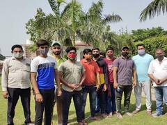 Greater Noida: छात्रों की चौपाल, हाईस्कूल परीक्षा रद्द करने के फैसले पर क्या है स्टूडेंट्स का कहना