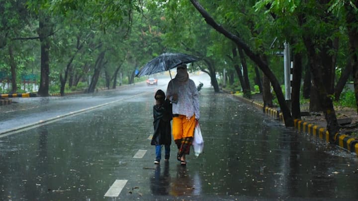 Weather Update: southwest Monsoon is likely to set in over Mumbai today says IMD Weather Update: मुंबई में आज ही दस्तक दे सकता है मॉनसून, जानिए यूपी-बिहार-दिल्ली का मौसम अपडेट्स