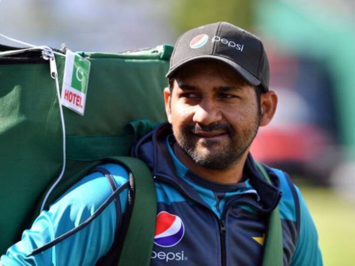 PSL 6: Ex-Pak Skipper Sarfaraz Ahmed & 10 Others Denied From Boarding Flights To UAE; Know Why PSL 6: Ex-Pak Skipper Sarfaraz Ahmed & 10 Others Denied From Boarding Flights To UAE; Know Why