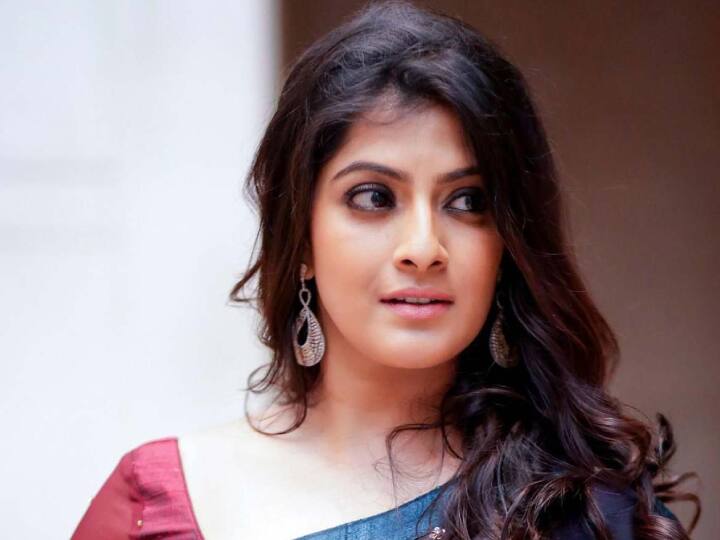 Kollywood Actress Varalaxmi introduced her son Gucci Varalaxmi Gucci Varalaxmi | தன் மகனை அறிமுகம் செய்த நடிகை வரலட்சுமி சரத்குமார்!
