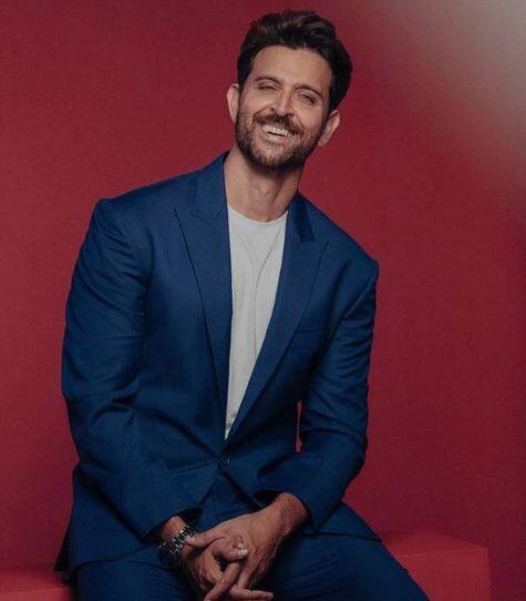 ऋतिक रोशन के कांट्रैक्ट में साफ लिखा है कि शूट का टाइम अगर साइन कांट्रैक्ट के मुताबिक दिनों से आगे बढ़ता है तो उन्हें उन दिनों की एक्स्ट्रा पेमंट दिया जाए.