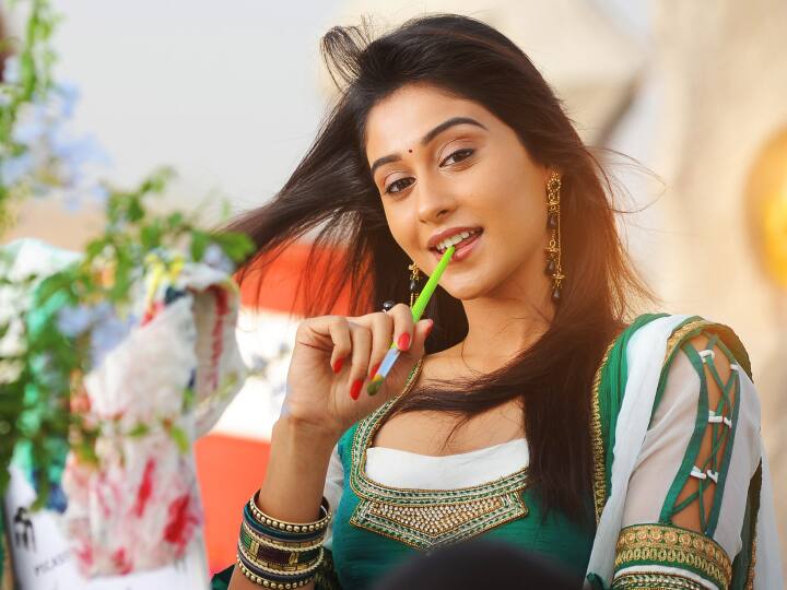 'Shiva Manasulo Shruti' என்ற தெலுங்கு திரைப்படத்தில் நடித்ததற்காக ரெஜினாவிற்கு SIIMA விருது கிடைத்தது குறிப்பிடத்தக்கது.