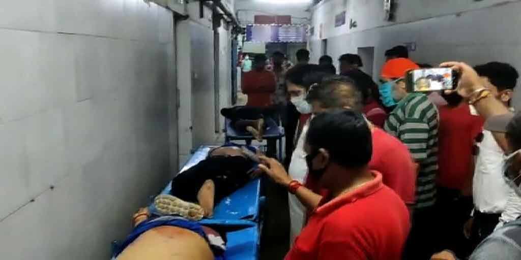 Chopra-Islampur Car Accident:উত্তর দিনাজপুরে গভীর রাতে লরির পিছনে ধাক্কা গাড়ির, মৃত ৩ 3 dead as car rams into stationary truck between chopra-islampur in North Dinajpur Chopra-Islampur Car Accident:উত্তর দিনাজপুরে গভীর রাতে লরির পিছনে ধাক্কা গাড়ির, মৃত ৩
