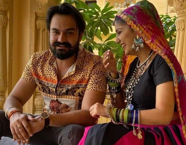 सपना के पति वीर साहू भी म्यूजिक वीडियोज के जरिए करोड़ों की कमाई करते हैं. दोनों की नेर वर्थ मिलाकर आराम से 50 करोड़ से अधिक बन जाती है.