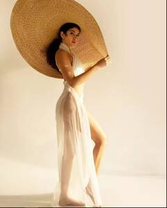 Anil Kapoor ਦੀ ਭਤੀਜੀ Shanaya Kapoor ਨੇ ਸ਼ੇਅਰ ਕੀਤੀਆਂ ਬੋਲਡ ਤਸਵੀਰਾਂ, ਸੋਸ਼ਲ ਮੀਡੀਆ 'ਤੇ ਹੋ ਰਹੀਆਂ ਵਾਇਰਲ