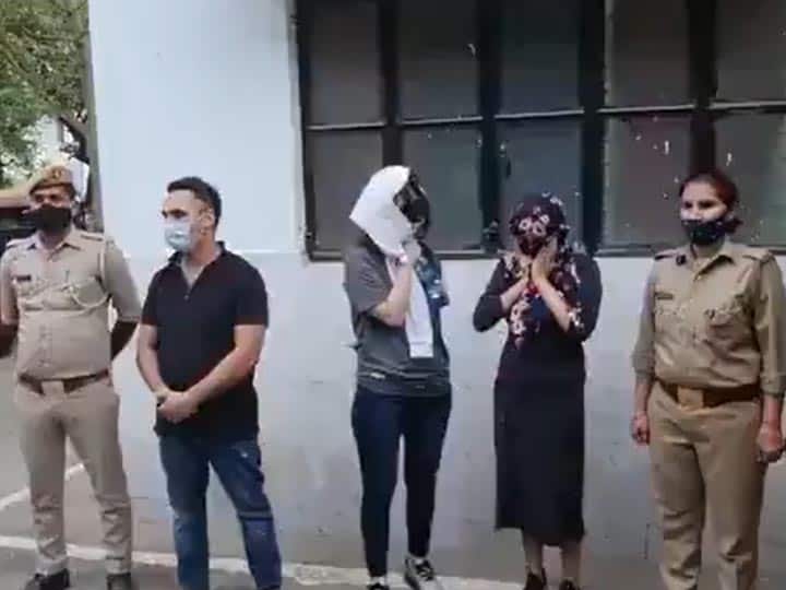 Noida police raid at rave party in posh society 15 people arrested नोएडा: रेव पार्टी पर पुलिस का छापा, विदेशी मॉडल और 15 रईसजादे गिरफ्तार