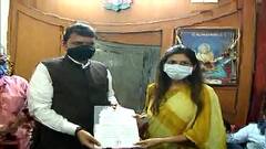 देवेंद्र फडणवीस यांनी घेतली रक्षा खडसे यांची भेट, फडणवीसांसोबत गिरीश महाजनांचीही उपस्थिती