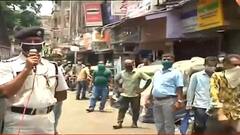 WB Corona New Guidelines: মাস পয়লায় খুচরো সামগ্রীর দোকান খোলা-বন্ধর নয়া নিয়ম, মাইকে ঘোষণা পুলিশ কর্মীদের