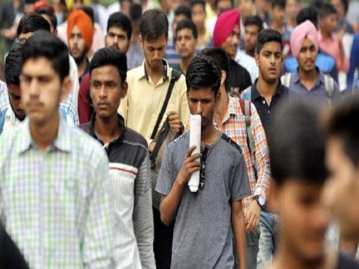 India Corona crisis 1 crore indians lost job due to second wave India Employment: வேலைவாய்ப்பையும் வாரிச்சுருட்டிய கொரோனா: ஒரு கோடி பேர் வேலை இழப்பு!