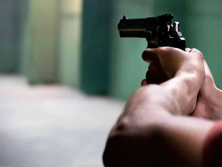 Criminal Friend killed a man to take revenge in Gorakhpur ann Gorakhpur: मामूली विवाद में अपराधी दोस्‍त ने की थी युवक की हत्‍या, बालकनी में बुलाकर फिल्‍मी अंदाज में मार दी थी गोली