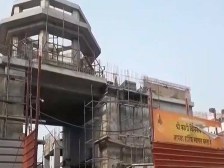 two storey bulding collapsed in kashi vishwanath corridor two died वाराणसी: काशी विश्वनाथ कॉरिडोर में बड़ा हादसा, भरभराकर गिरा दो मंजिला मकान, 2 लोगों की मौत