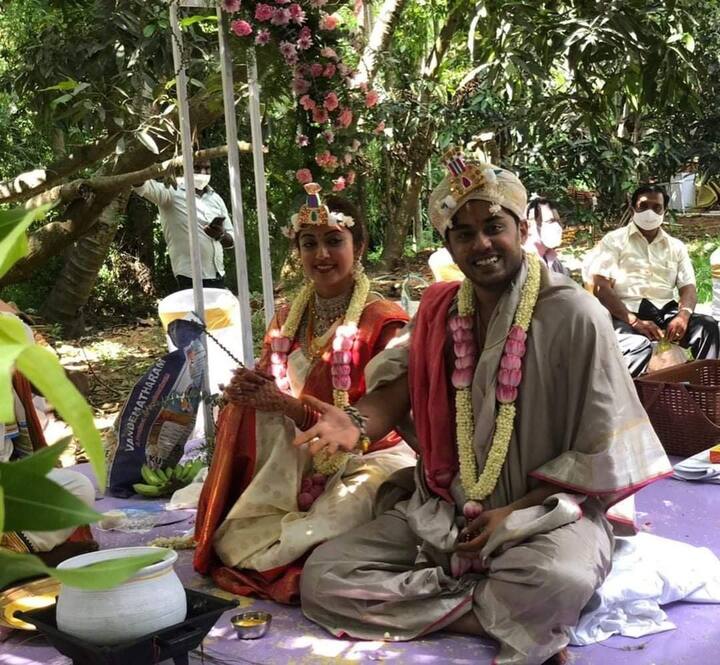 प्रणिता सुभाष ने लोगों को शादी के बारे में नहीं बताने के लिए माफी भी मांगी है. उन्होंने ये भी कहा कि कोविड 19 के प्रतिबंधों के कारण ज्यादा लोगों को नहीं बुला पाए.