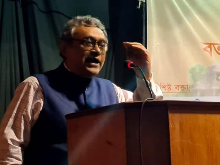 BJP leader Swapan Dasgupta who lost Bengal poll this year renominated to Rajya Sabha Swapan Dasgupta Renominated : ভোট বৈতরণী পেরোতে পারেননি, রাজ্যসভায় পুনরায় মনোনীত বিজেপির স্বপন দাশগুপ্ত