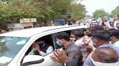 Jalgaon : पीक विम्याच्या मुद्द्यावरुन शिवसैनिक आक्रमक, देवेंद्र फडणवीसांचा ताफा अडवण्याचा प्रयत्न