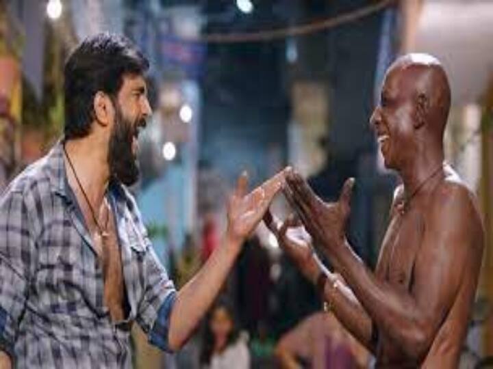 தில்லுக்கு துட்டு 2 படத்தில் சந்தானத்துடன் நடித்தபோது