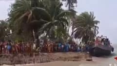 Cyclone Yaas Effect: ক্ষতচিহ্ন রেখে গিয়েছে ঝড়, জল ঠেলে জীবন চলছে সাগরের ঘোড়ামারা দ্বীপে