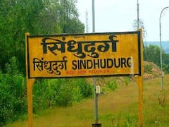 Corona Sindhudurg : राज्यात निर्बंध शिथिल होतानाच कोरोनाच्या वाढच्या धोक्यामुळं सिंधुदुर्गात जिल्हाबंदी