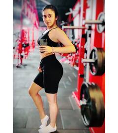 In Pics : अमृता खानविलकर देतेय फिटनेस आणि सकारात्मकतेचा मंत्र