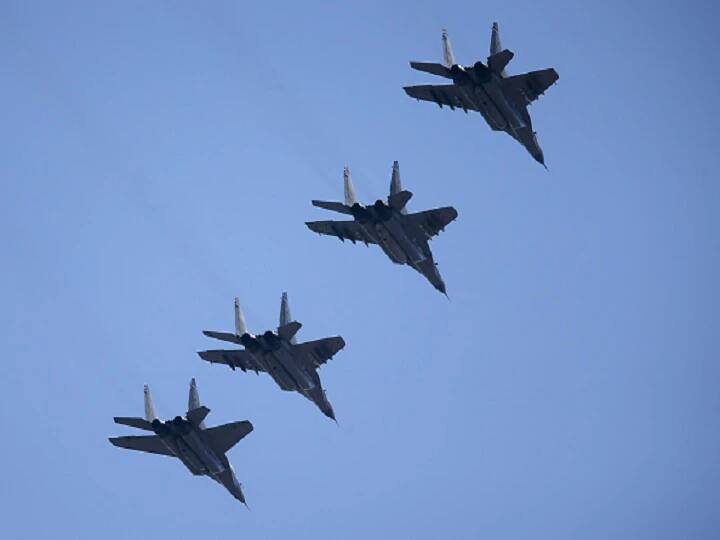 क्या है ड्रैगन की नई साजिश? लद्दाख के पास लड़ाकू विमानों का नया एयर बेस तैयार कर रहा है चीन