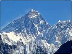 मॉनिटेरिंग स्कूल की संयुक्त टीम ने दुनिया के सबसे ऊंचे पहाड़ माउंट एवेरेस्ट पर की चढ़ाई