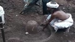 Chandrapur : चंद्रपूरमध्ये खोदकामादरम्यान सापडलं शिवलिंग, इतिहास संशोधकांमध्ये आनंदानं वातावरण