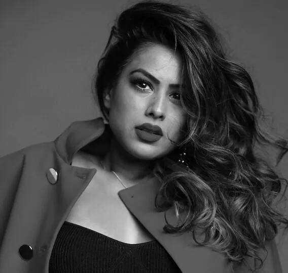 घरामध्ये मध्ये निया शर्मा देखील स्पर्धक म्हणून दिसू शकते. निया शर्मा सहभागी झाली तर या कार्यक्रमाचा बोल्डनेस अधिकच वाढणार यात शंकाच नाही.