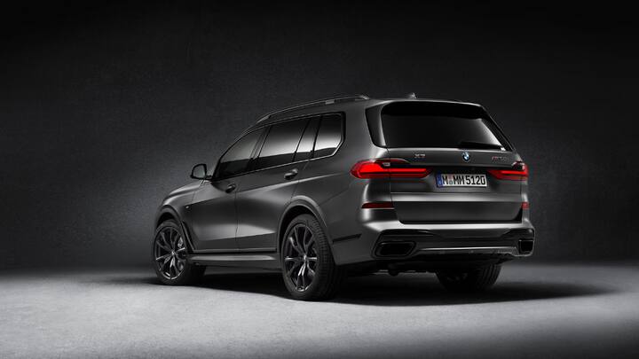 BMW X7 M50d ਡਾਰਕ ਸ਼ੈਡੋ ਐਡੀਸ਼ਨ ਜਿਸ ਦਾ ਇੰਜਨ ਭਾਰਤ ਵਿੱਚ ਐਸਯੂਵੀ ਵਿੱਚ ਫਿੱਟ ਕੀਤੇ ਗਏ ਹੁਣ ਤਕ ਦੇ ਸਭ ਤੋਂ ਵੱਡੇ ਡੀਜ਼ਲ ਇੰਜਨਾਂ ਚੋਂ ਇੱਕ ਹੈ।