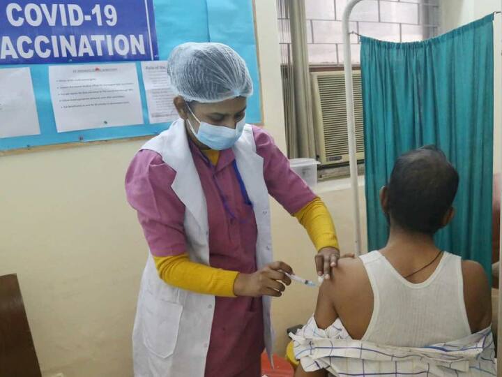 આજથી રાજ્યના તમામ જિલ્લાઓમાં 18થી 44 વર્ષના લોકોને મળશે રસી From today, people between the ages of 18 to 44 will get the vaccine in all the districts of the state આજથી રાજ્યના તમામ જિલ્લાઓમાં 18થી 44 વર્ષના લોકોને મળશે રસી