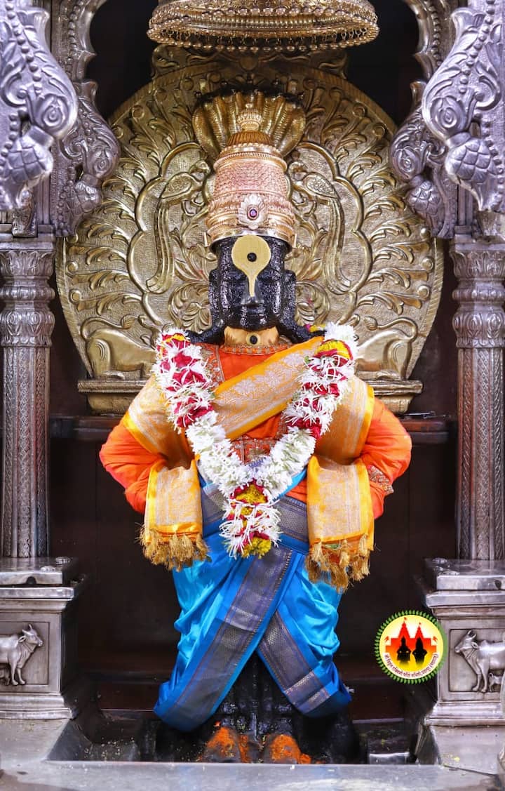 भाविकांना या नवीन प्रतिमा देताना काचेचा वापर न करता वॉटरप्रूफ पद्धतीच्या प्रतिमा बनविण्यासाठी खास पद्धतीचा लॅमिनेशन कागद आणि हॉट फोटो लॅमिनेशन मशीन विकत घेतली.