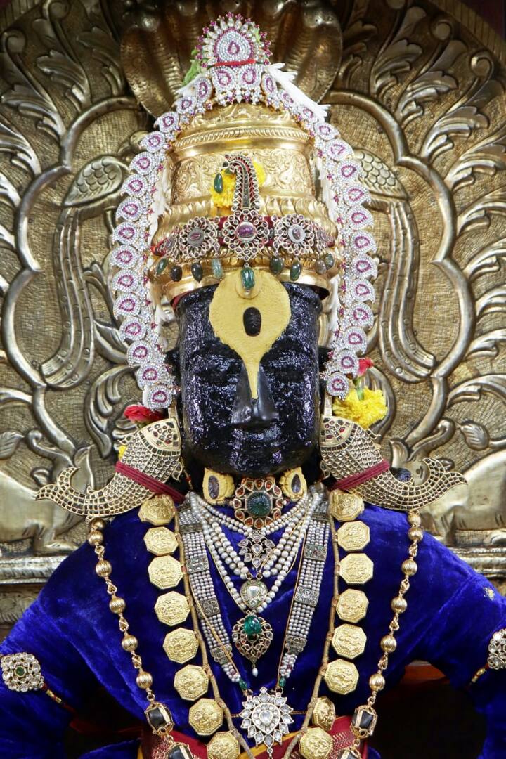 आता लहान मोठ्या आकारातील शेकडो प्रतिमा तयार झाल्या असून लॉक डाऊन उठल्यास या प्रतिमा मंदिराच्या फोटो दुकानात विक्रीस ठेवल्या जाणार आहेत.