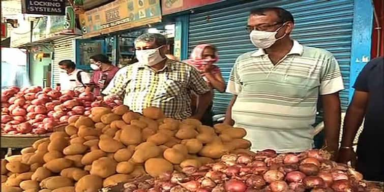 Enforcement branch visits maniktala bazaar as prices of vegetables increased after cyclone yaas Cyclone Yaas Effect:ঘূর্ণিঝড় ইয়াসের পর সবজির মূল্যবৃদ্ধি, মানিকতলা বাজারে অভিযান ইবি-র