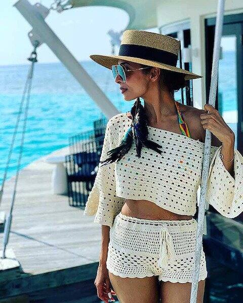 वैकेशन के दौरान मलाइका ने ये तस्वीर पोस्ट की थी, उस वक्त ट्रोल्स ने मलाइका को इन मार्क के लिए काफी ट्रोल किया था.