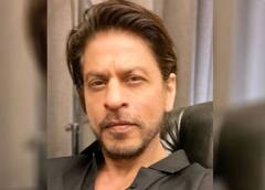 क्या आपको पता है स्कूल में टॉप स्टूडेंट थे Shahrukh Khan, मिल चुका है 'स्वॉर्ड ऑफ ऑनर'