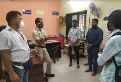 विनातिकीट प्रवास करुन तिकीट निरीक्षकाला मारहाण करणाऱ्या दोघांना अटक