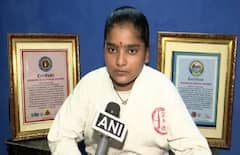 Hyderabad girl sets world record: ৮৪ সেকেন্ডে ৮৪ টালি ভেঙে বিশ্বরেকর্ড ১৩ বছরের 'বিস্ময় বালিকা'র