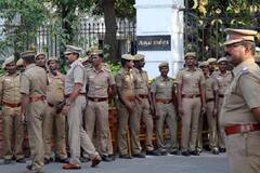 49 ஐ.பி.எஸ் அதிகாரிகளுக்கு பணியிடமாற்றம் : 14 பேருக்கு பதவி உயர்வு