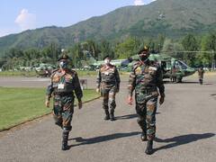 Jammu & Kashmir: Army Chief MM Naravane Reviews Prevailing Security Situation In The Valley