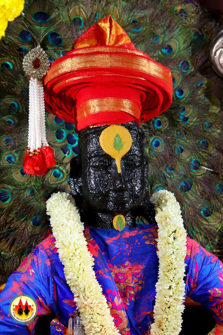 यातील पहिल्या टप्प्यात निवडक 31 फोटोच्या विविध आकारातील 76 हजार प्रिंट घेतल्या होत्या.